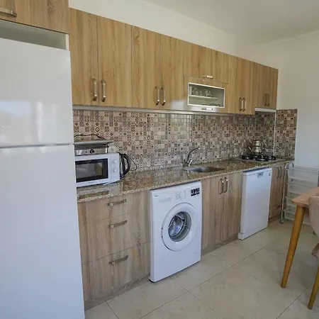 Denize 1 Km Uygun Fiyatli Apart Daire *