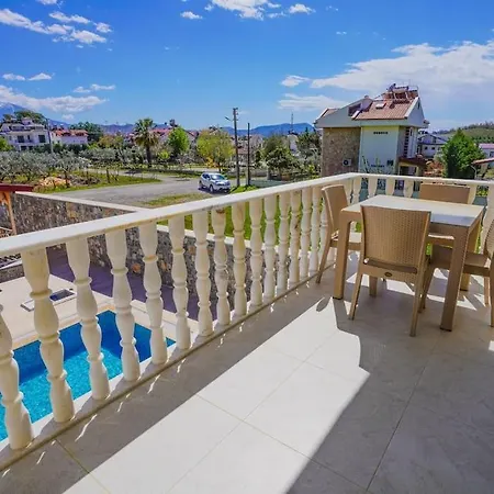 Denize 1 Km Uygun Fiyatli Apart Apartament Fethiye